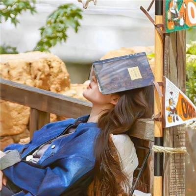来自另一个星球的女孩在线观看